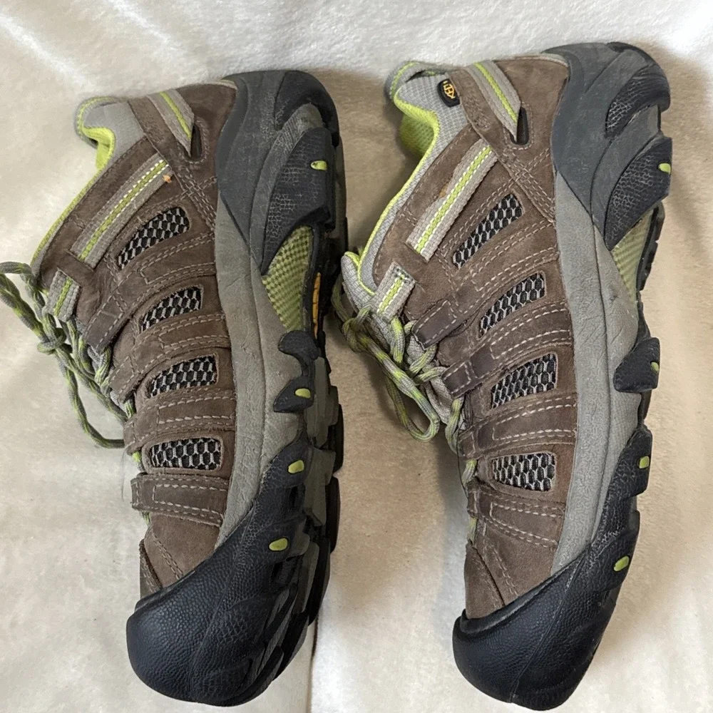 KEEN Women's Voyageur hiking shoes Brown & Lime Green Sz 9